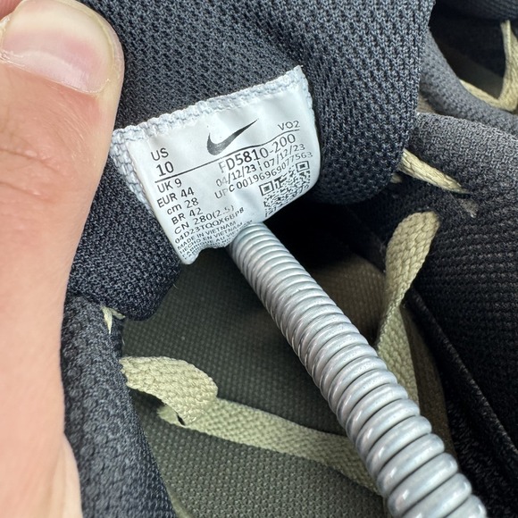 Mens Nike Air Max 90 GORE-TEX Medium Olive Comfort Sneakers Shoes Size 10 M GUC - Picture 7 of 8